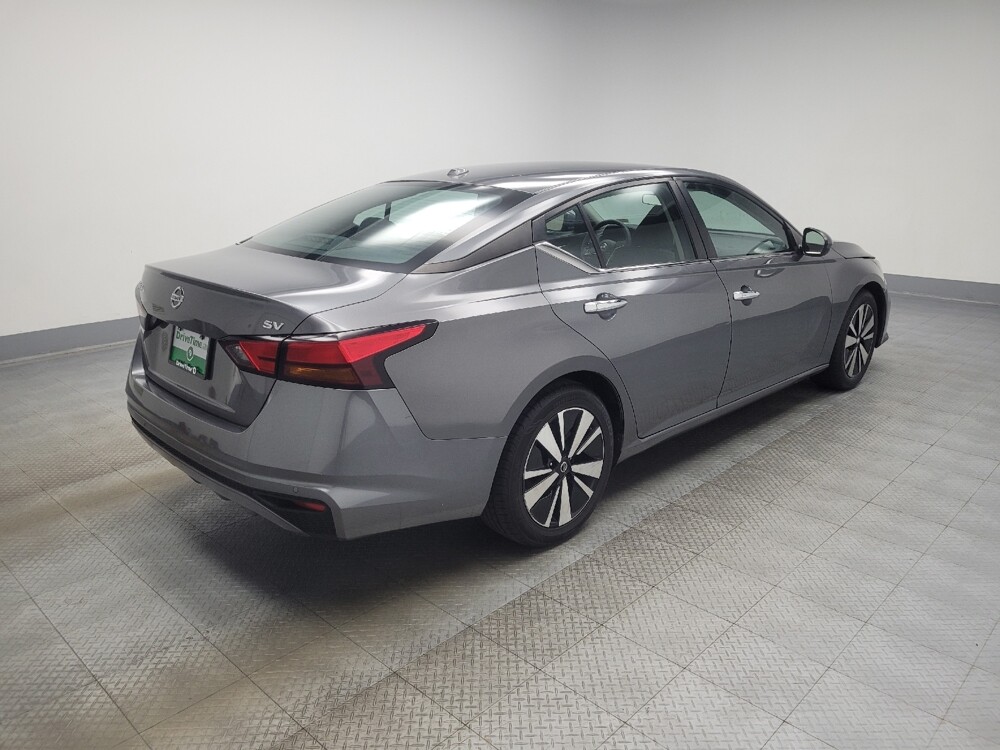 2022 Nissan Altima in Mishawaka, IN 46545 - 18086833 10