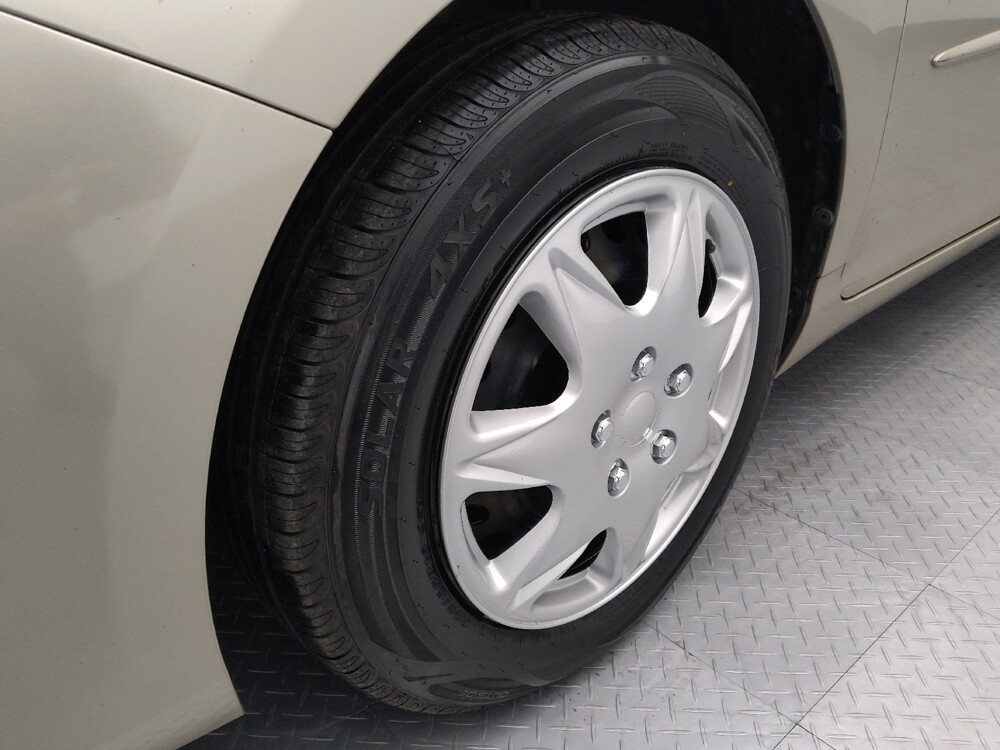 2017 Toyota Camry in Independence, MO 64055 - 18086841 31