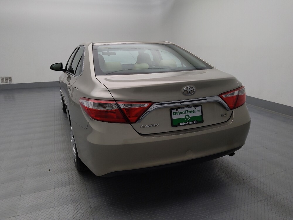 2017 Toyota Camry in Independence, MO 64055 - 18086841 6