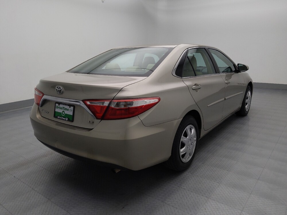 2017 Toyota Camry in Independence, MO 64055 - 18086841 9