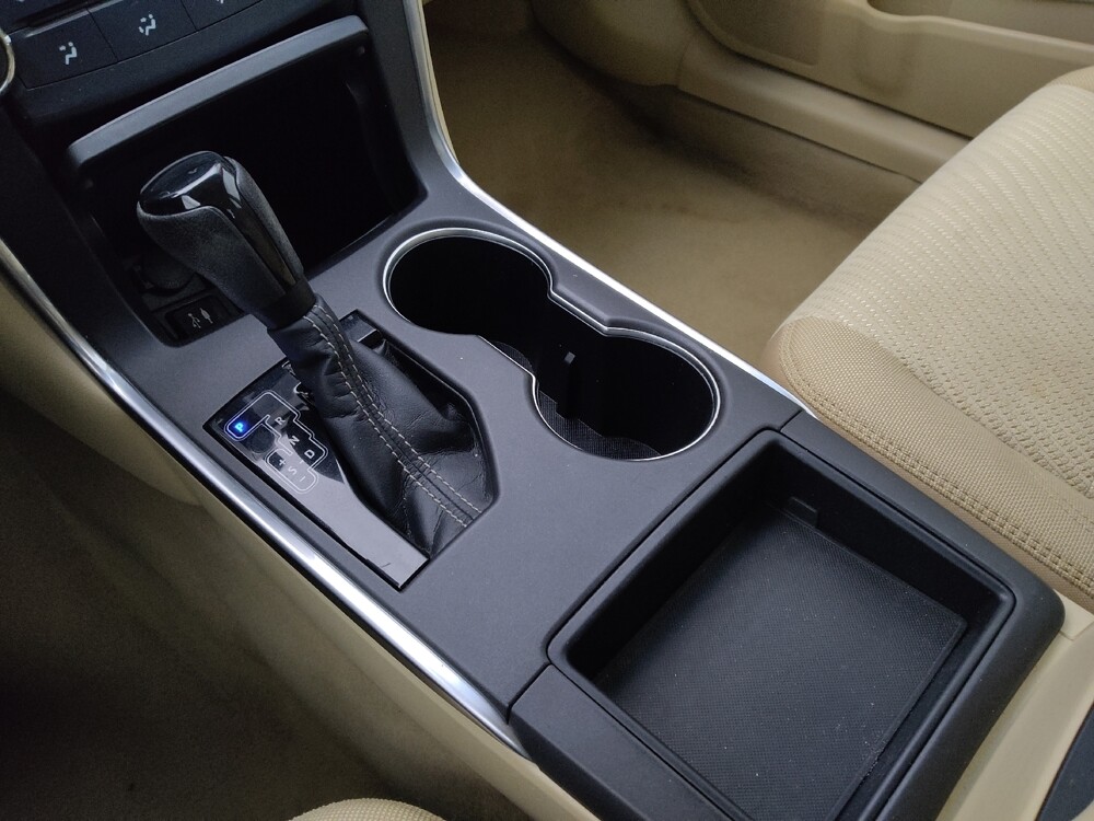 2017 Toyota Camry in Independence, MO 64055 - 18086841 26