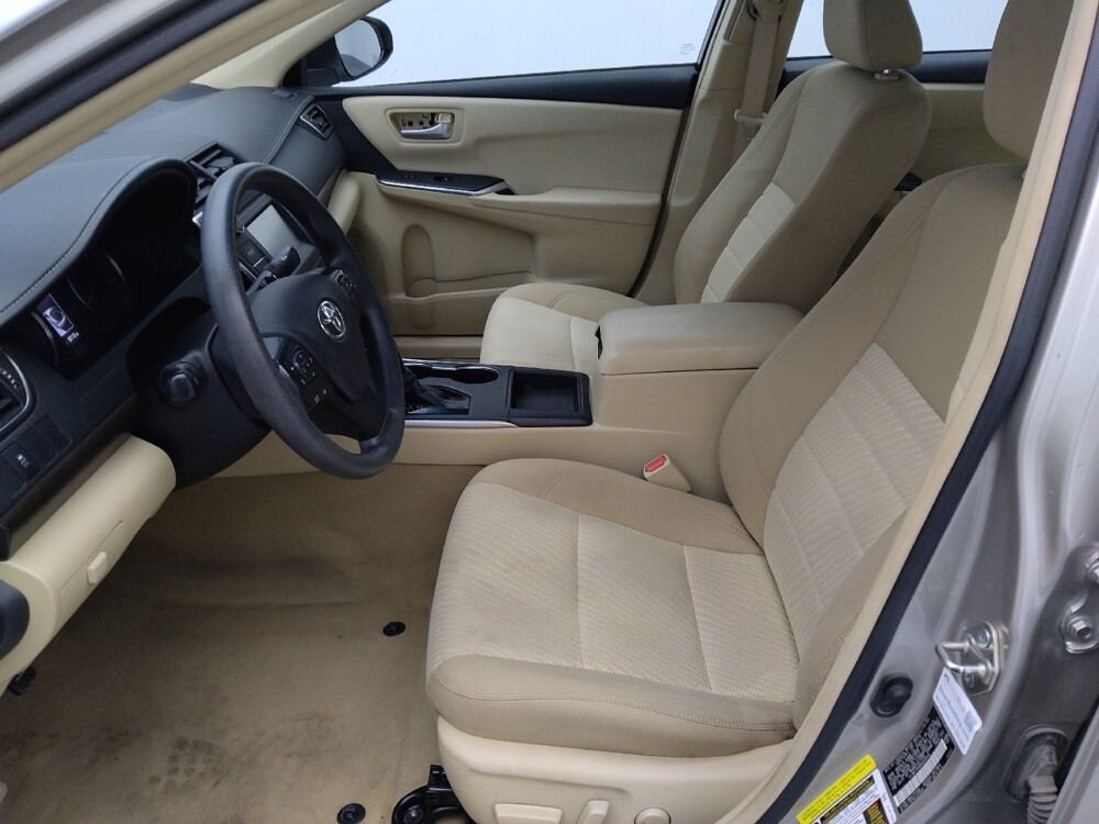 2017 Toyota Camry in Independence, MO 64055 - 18086841 17