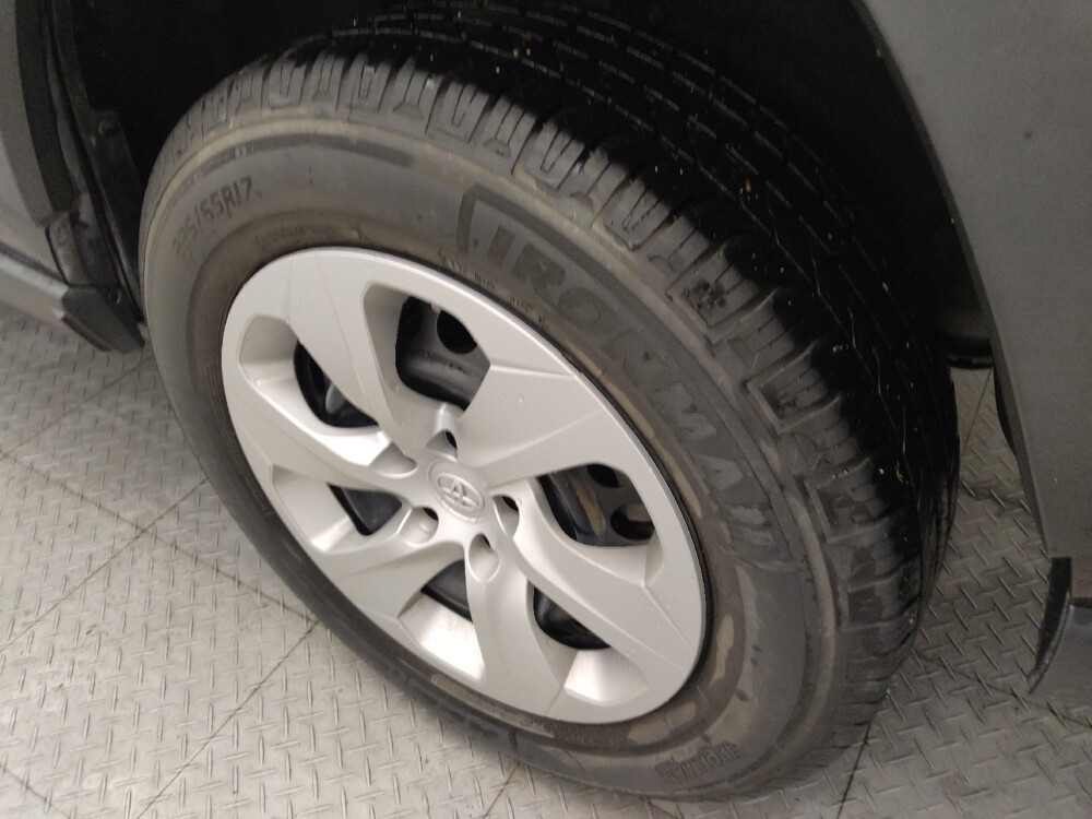 2019 Toyota RAV4 in Houston, TX 77074 - 18086847 31