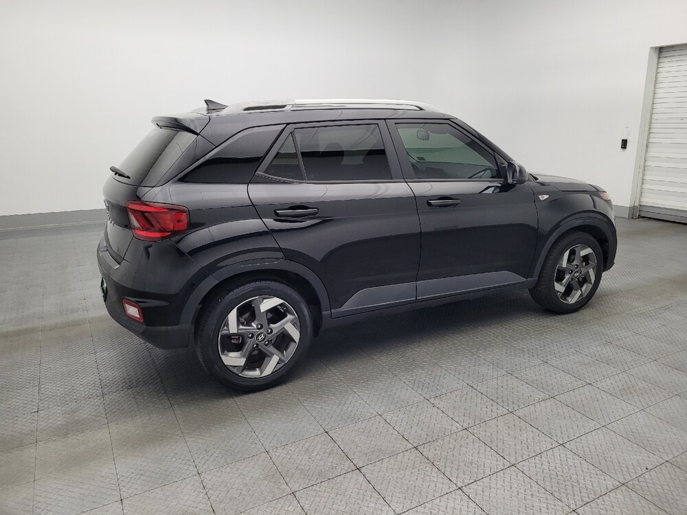 2021 Hyundai Venue in Lauderdale Lakes, FL 33313 - 18086861 10