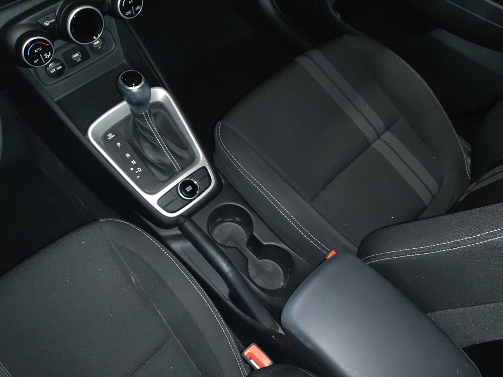 2021 Hyundai Venue in Lauderdale Lakes, FL 33313 - 18086861 26