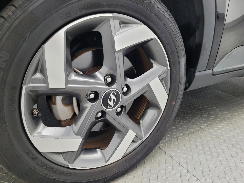 2021 Hyundai Venue in Lauderdale Lakes, FL 33313 - 18086861 31