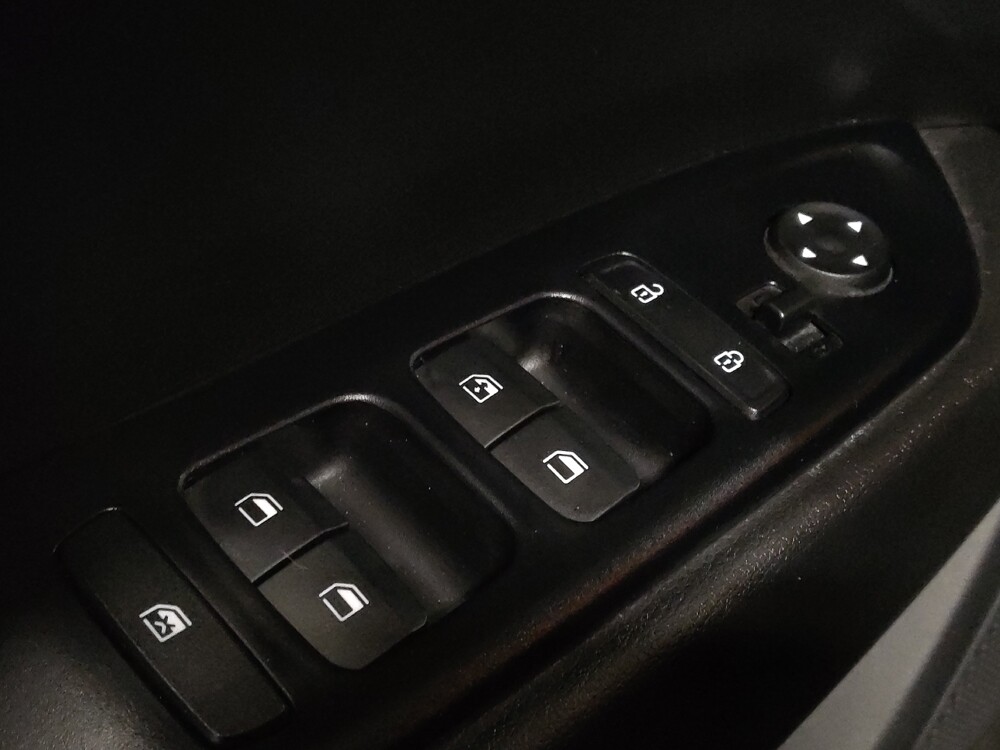 2021 Hyundai Venue in Lauderdale Lakes, FL 33313 - 18086861 27