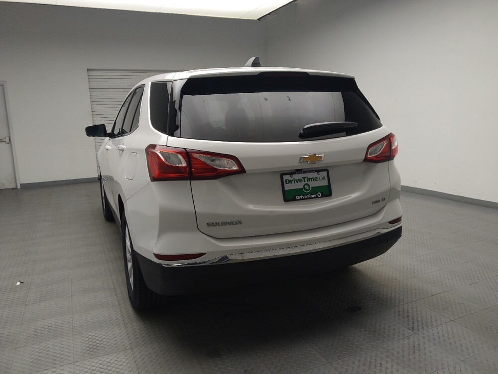 2018 Chevrolet Equinox in Grand Rapids, MI 49508 - 18086868 6
