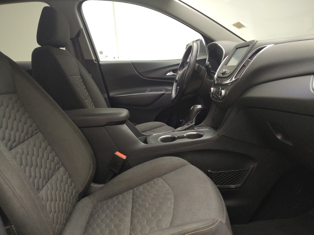 2018 Chevrolet Equinox in Grand Rapids, MI 49508 - 18086868 21