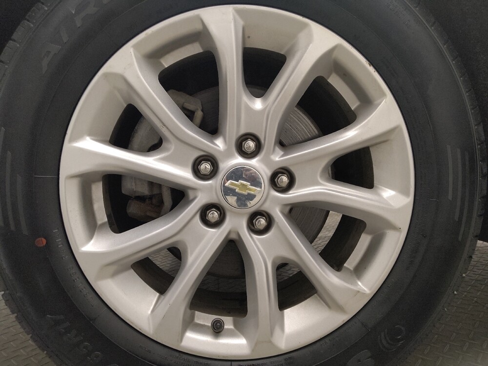 2018 Chevrolet Equinox in Grand Rapids, MI 49508 - 18086868 31