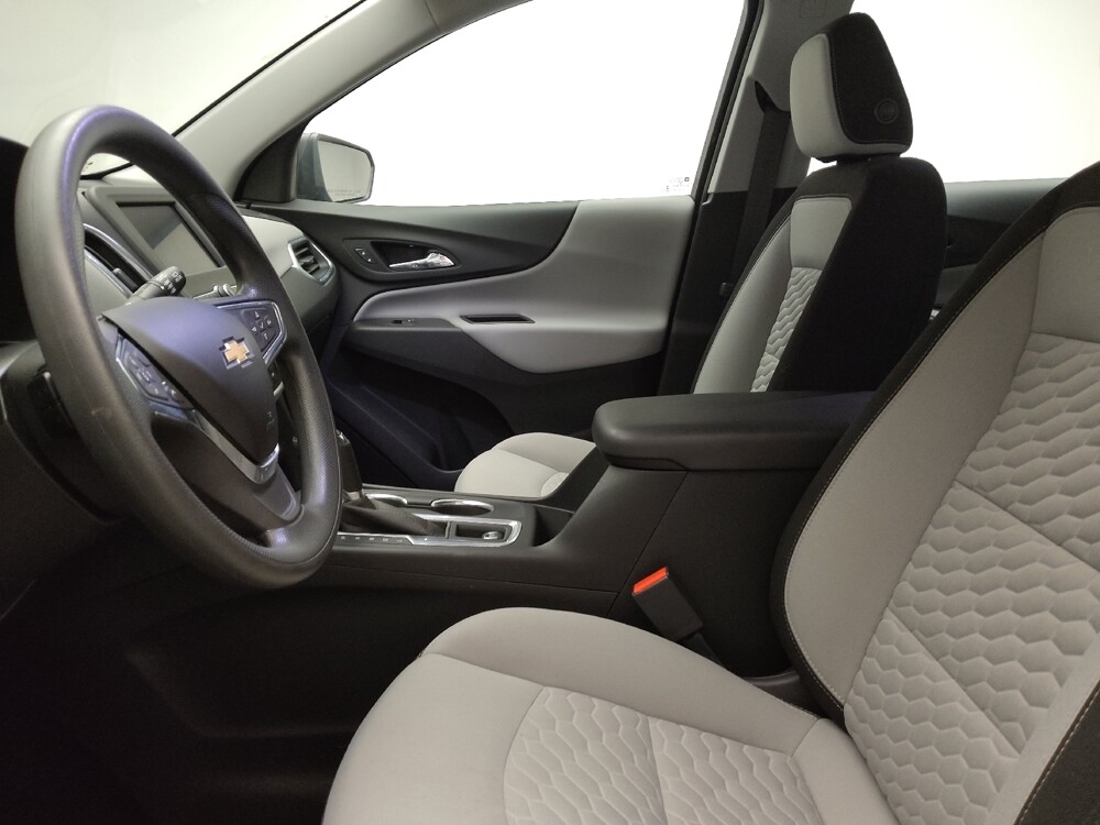 2020 Chevrolet Equinox in Grand Rapids, MI 49508 - 18086871 17