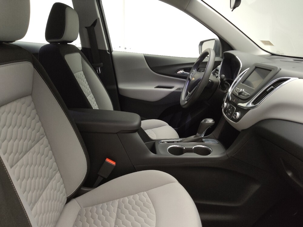 2020 Chevrolet Equinox in Grand Rapids, MI 49508 - 18086871 21