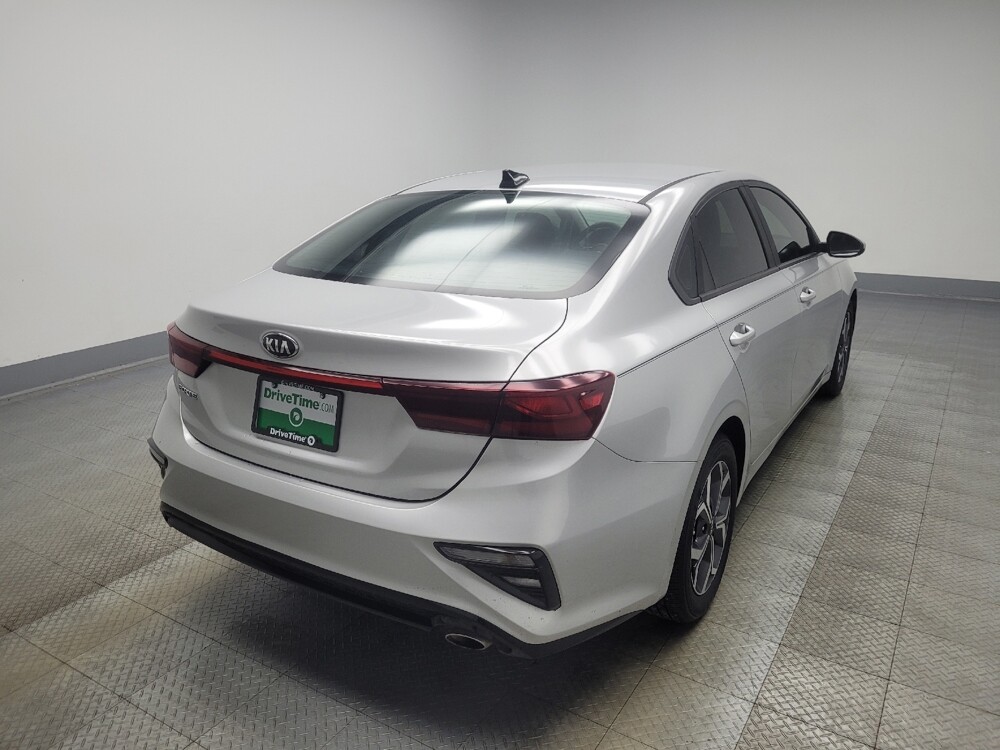 2019 Kia Forte in Highland, IN 46322 - 18086872 9