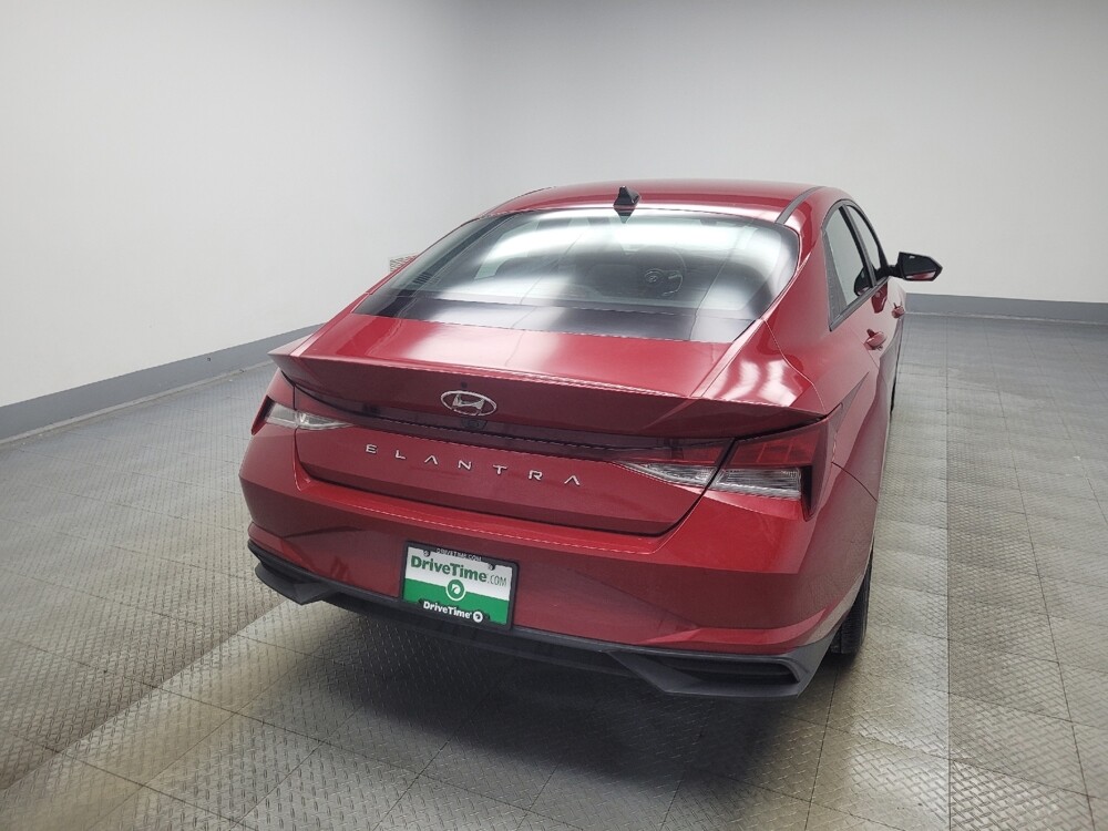 2021 Hyundai Elantra in Highland, IN 46322 - 18086874 7