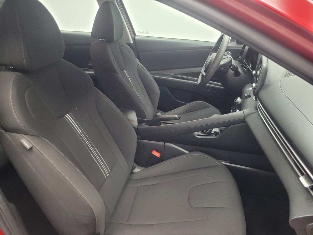 2021 Hyundai Elantra in Highland, IN 46322 - 18086874 21