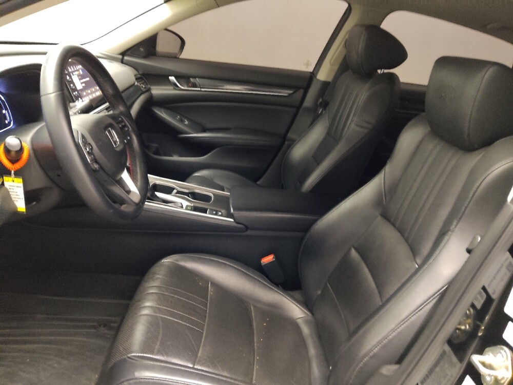 2018 Honda Accord in Union City, GA 30291 - 18086879 17