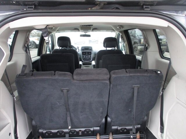 2011 Dodge Grand Caravan in Oak Grove, MO 64075 - 18086891 5