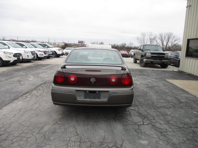 2003 Chevrolet Impala in Oak Grove, MO 64075 - 18086892 6