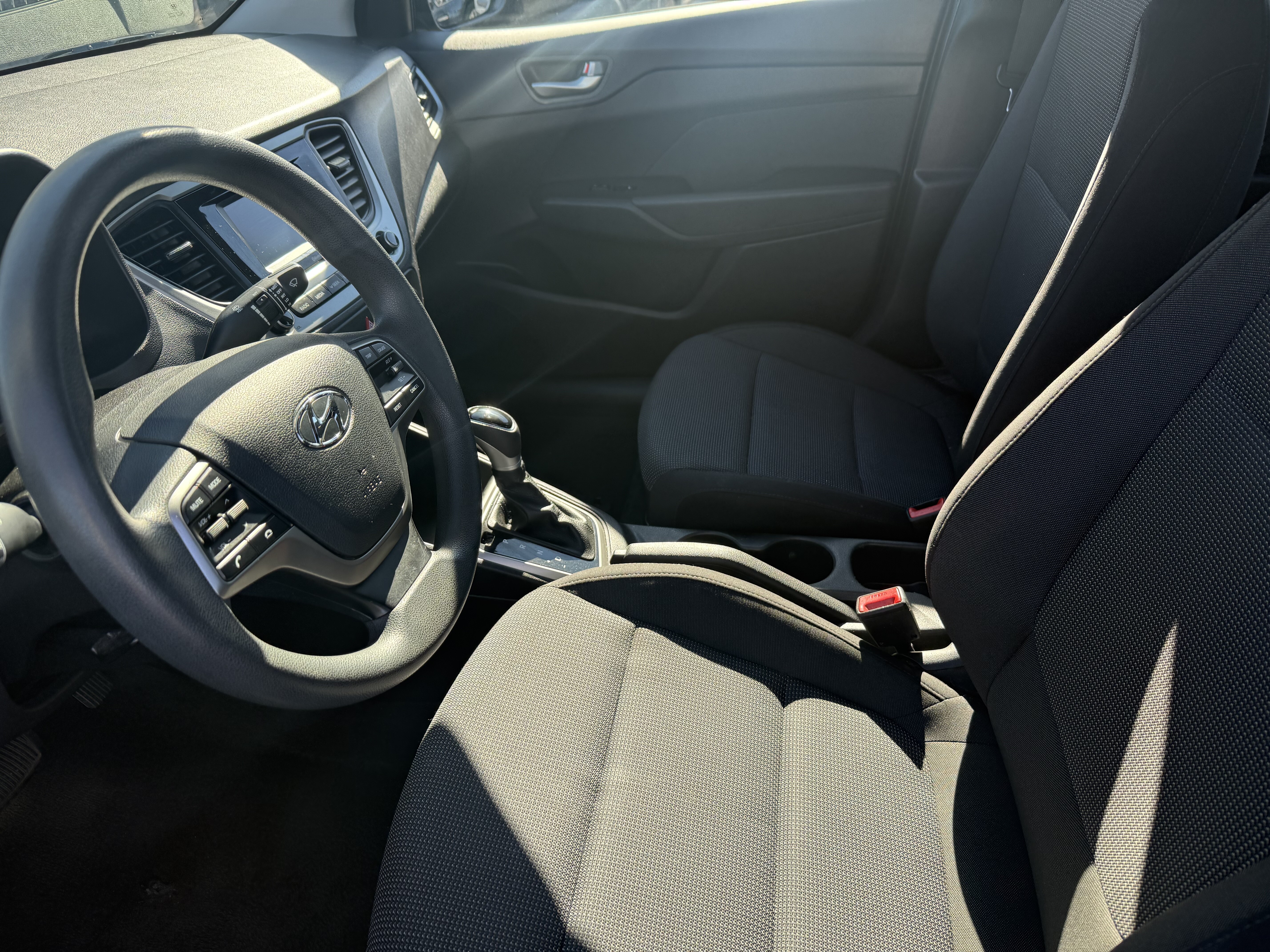 2021 Hyundai Accent in Phoenix, AZ 85022 - 18086905 9