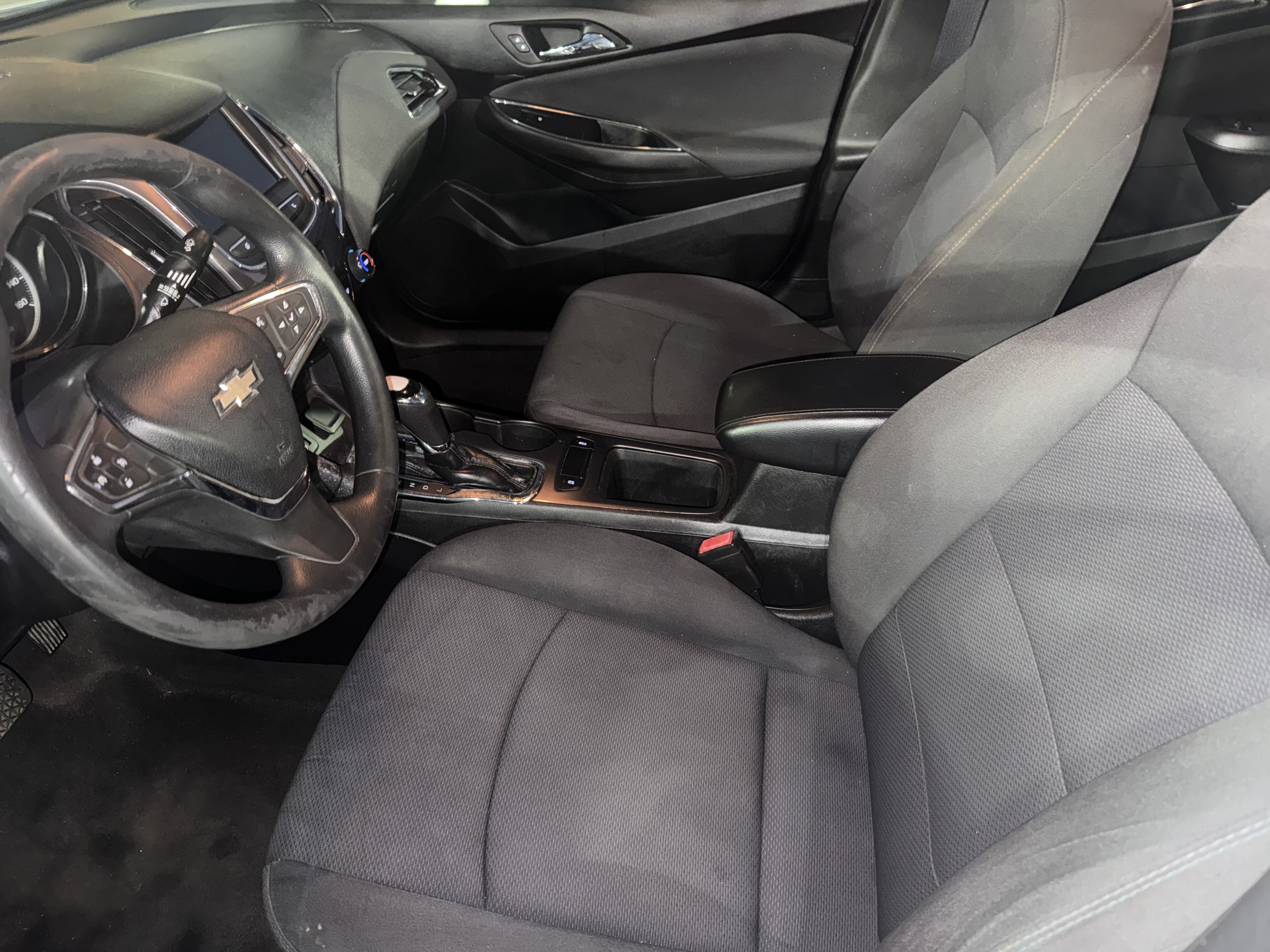 2019 Chevrolet Cruze in Phoenix, AZ 85022 - 18086908 9