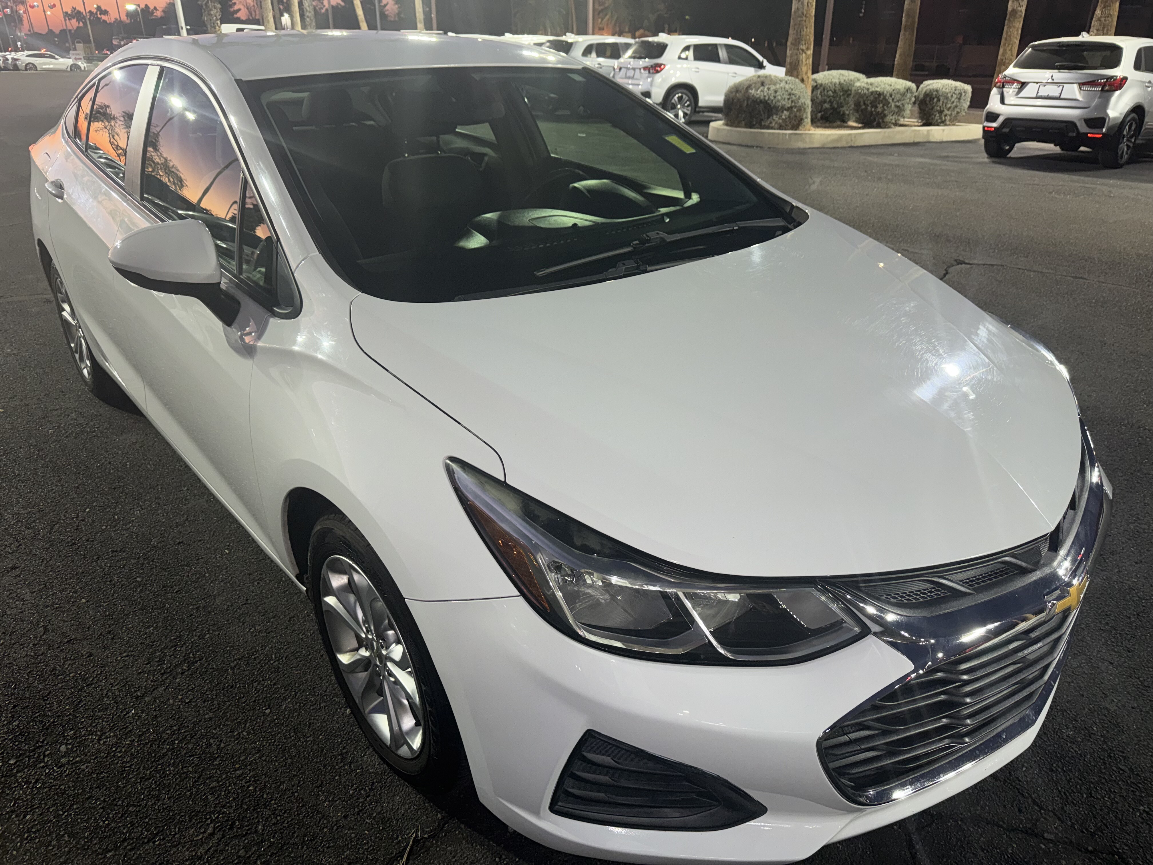 2019 Chevrolet Cruze in Phoenix, AZ 85022 - 18086908 3