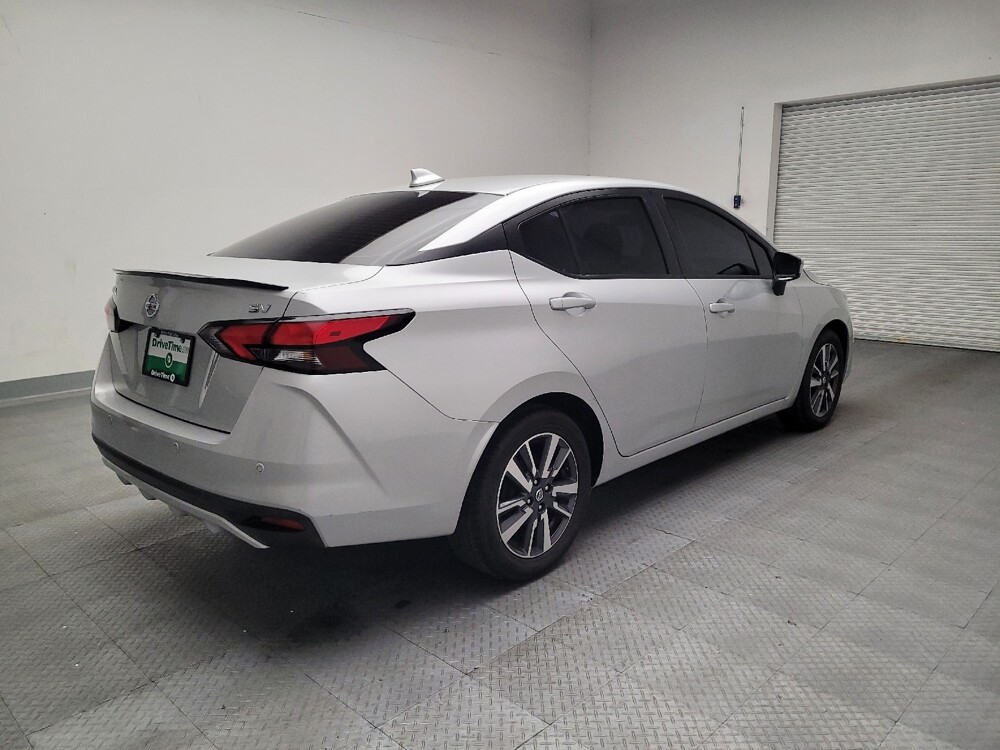 2021 Nissan Versa in Downey, CA 90241 - 18086914 9