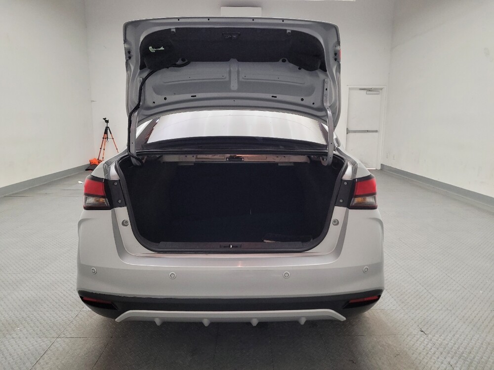 2021 Nissan Versa in Downey, CA 90241 - 18086914 29