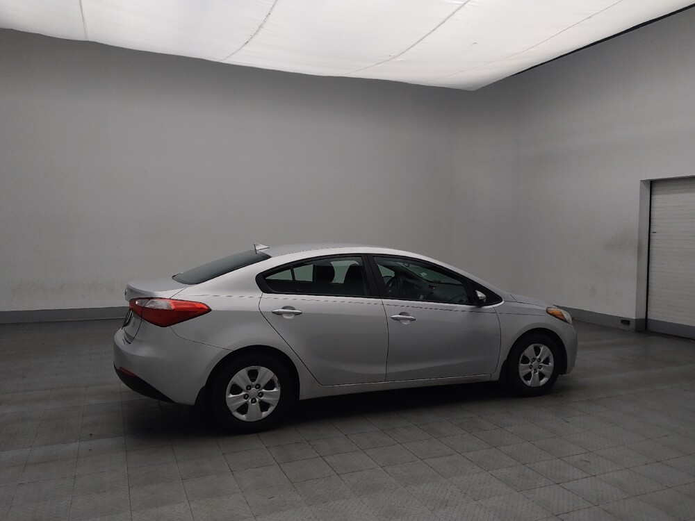2016 Kia Forte in Jackson, MS 39211 - 18086924 10