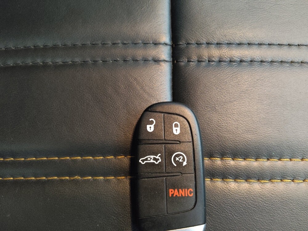 2017 Chrysler 300 in Des Moines, IA 50310 - 18086934 32