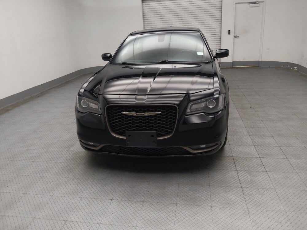 2017 Chrysler 300 in Des Moines, IA 50310 - 18086934 15