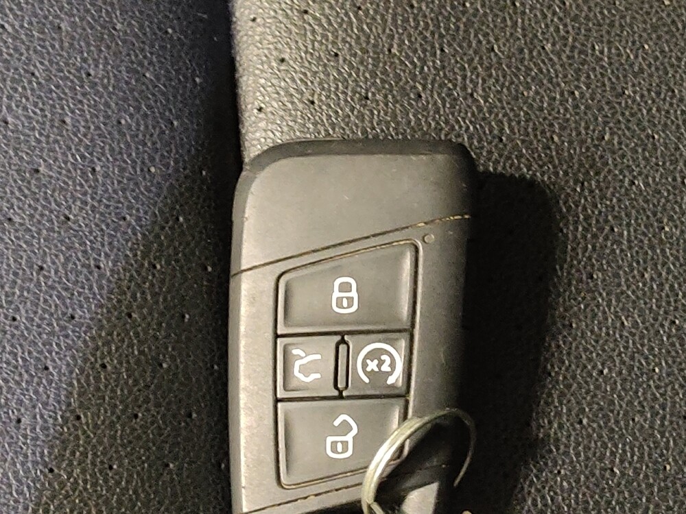 2020 Volkswagen Atlas in Arlington, TX 76011 - 18086940 32