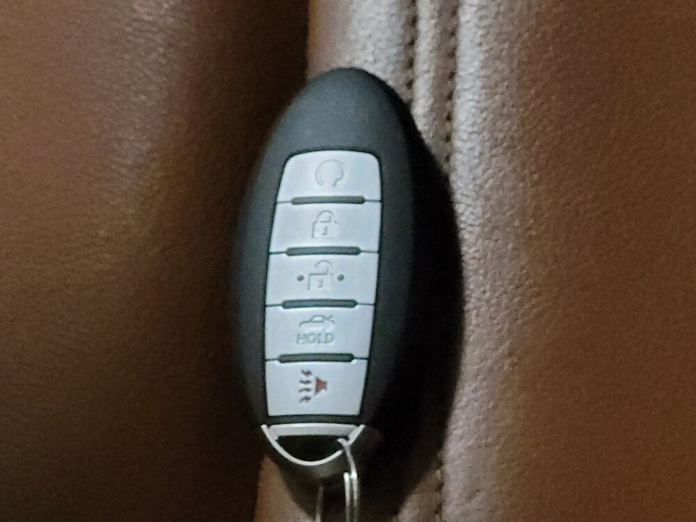 2018 Nissan Rogue in Plano, TX 75074 - 18086945 32