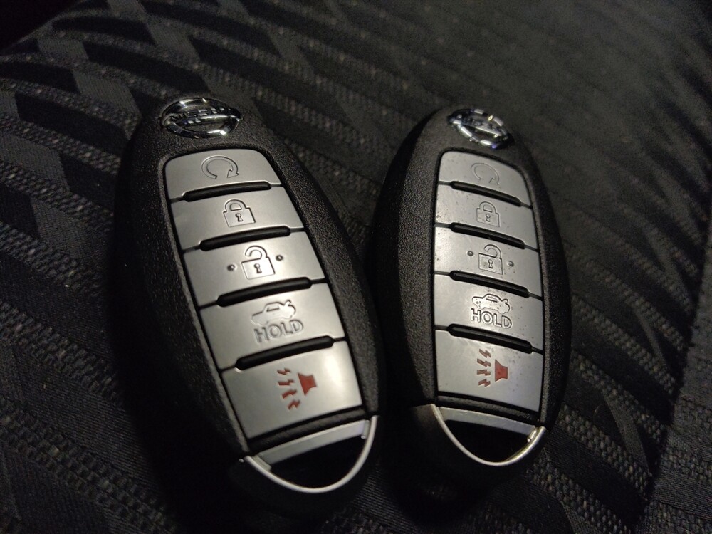 2018 Nissan Altima in Glendale, AZ 85301 - 18086951 32