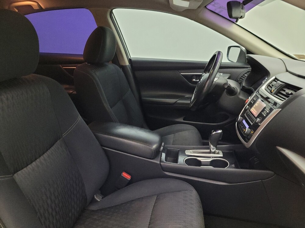 2018 Nissan Altima in Glendale, AZ 85301 - 18086951 21