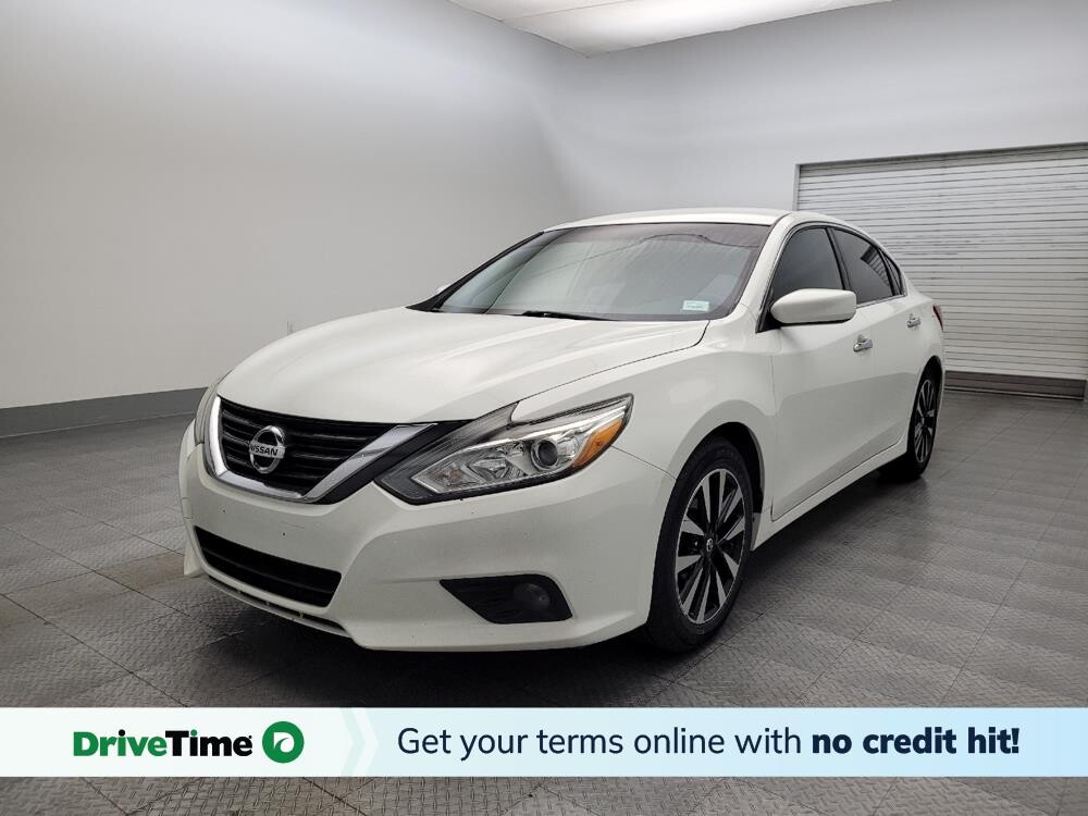 2018 Nissan Altima in Glendale, AZ 85301 - 18086951