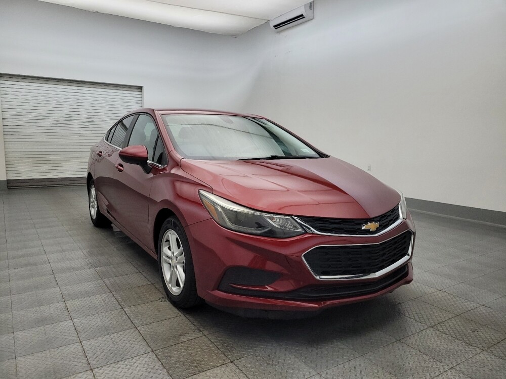 2018 Chevrolet Cruze in Glendale, AZ 85301 - 18086953 13