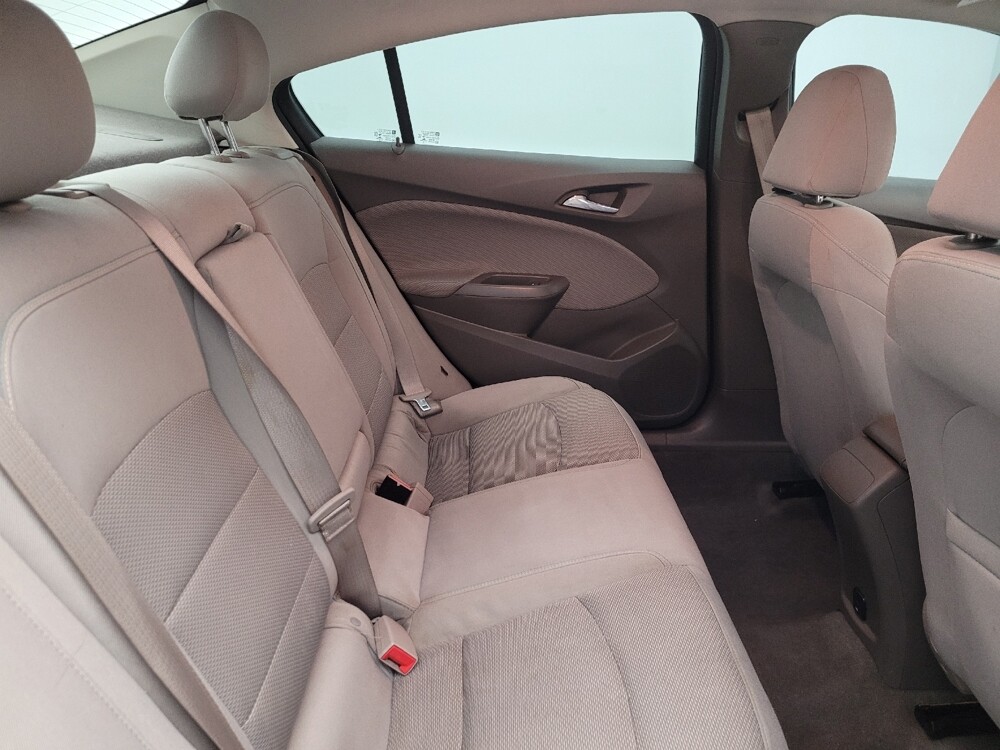 2018 Chevrolet Cruze in Glendale, AZ 85301 - 18086953 19