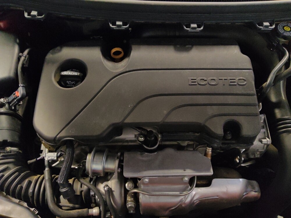 2018 Chevrolet Cruze in Glendale, AZ 85301 - 18086953 30