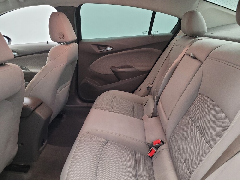 2018 Chevrolet Cruze in Glendale, AZ 85301 - 18086953 18