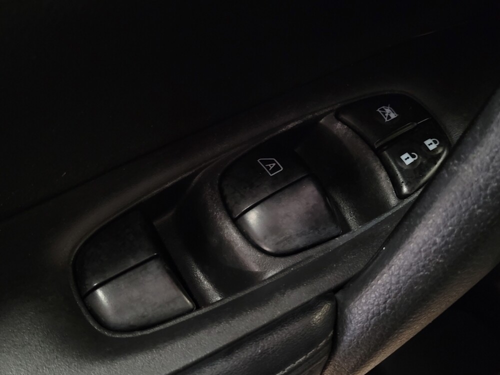 2017 Nissan Rogue in Orlando, FL 32808 - 18086965 27