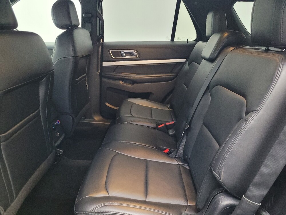 2016 Ford Explorer in Miami, FL 33157 - 18086976 18