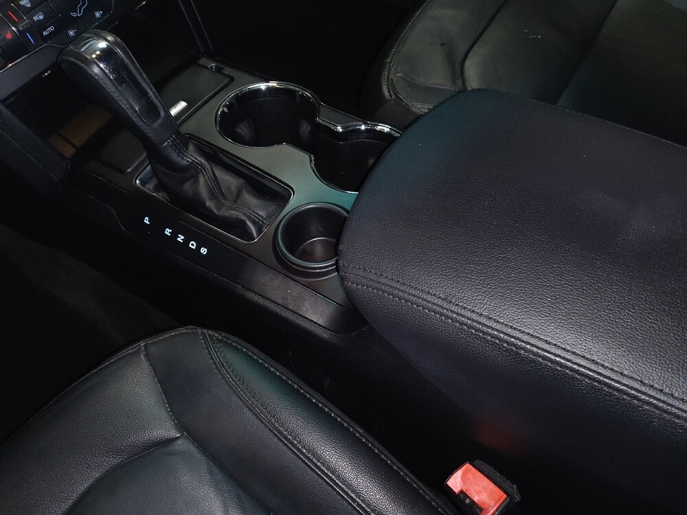 2016 Ford Explorer in Miami, FL 33157 - 18086976 26