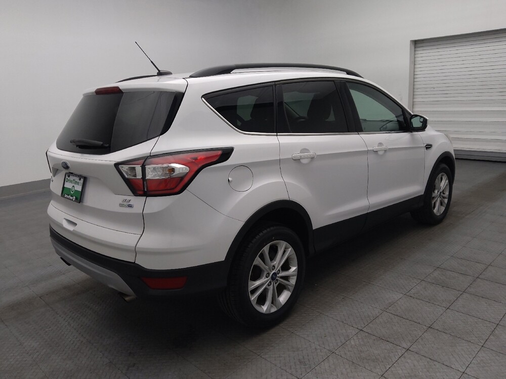 2018 Ford Escape in Orlando, FL 32808 - 18086979 10