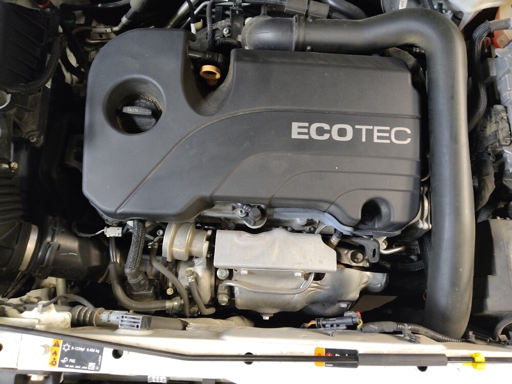 2020 Chevrolet Equinox in Raleigh, NC 27604 - 18086992 30