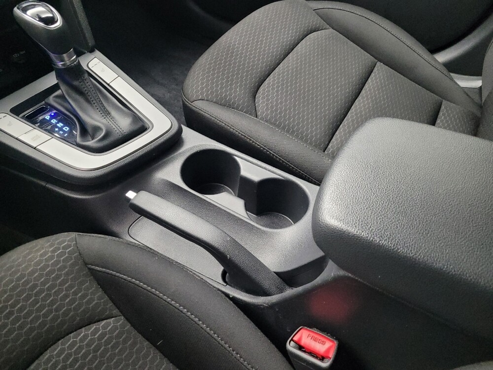 2020 Hyundai Elantra in Memphis, TN 38115 - 18086997 26