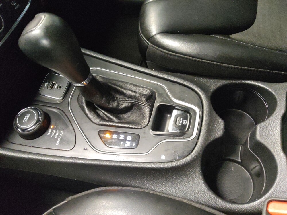 2020 Jeep Cherokee in San Antonio, TX 78238 - 18087000 26