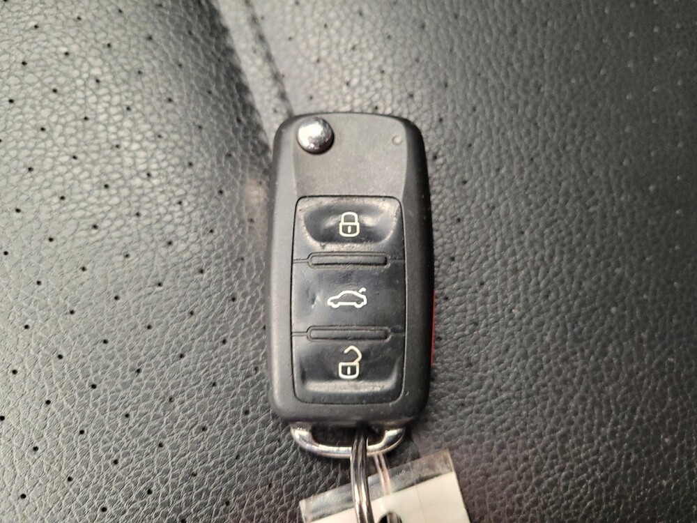 2014 Volkswagen Jetta in Columbus, OH 43231 - 18087001 32