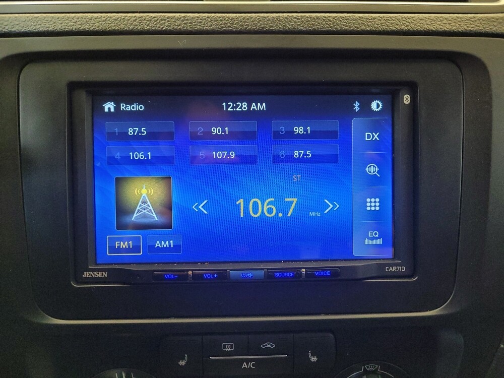 2014 Volkswagen Jetta in Columbus, OH 43231 - 18087001 25