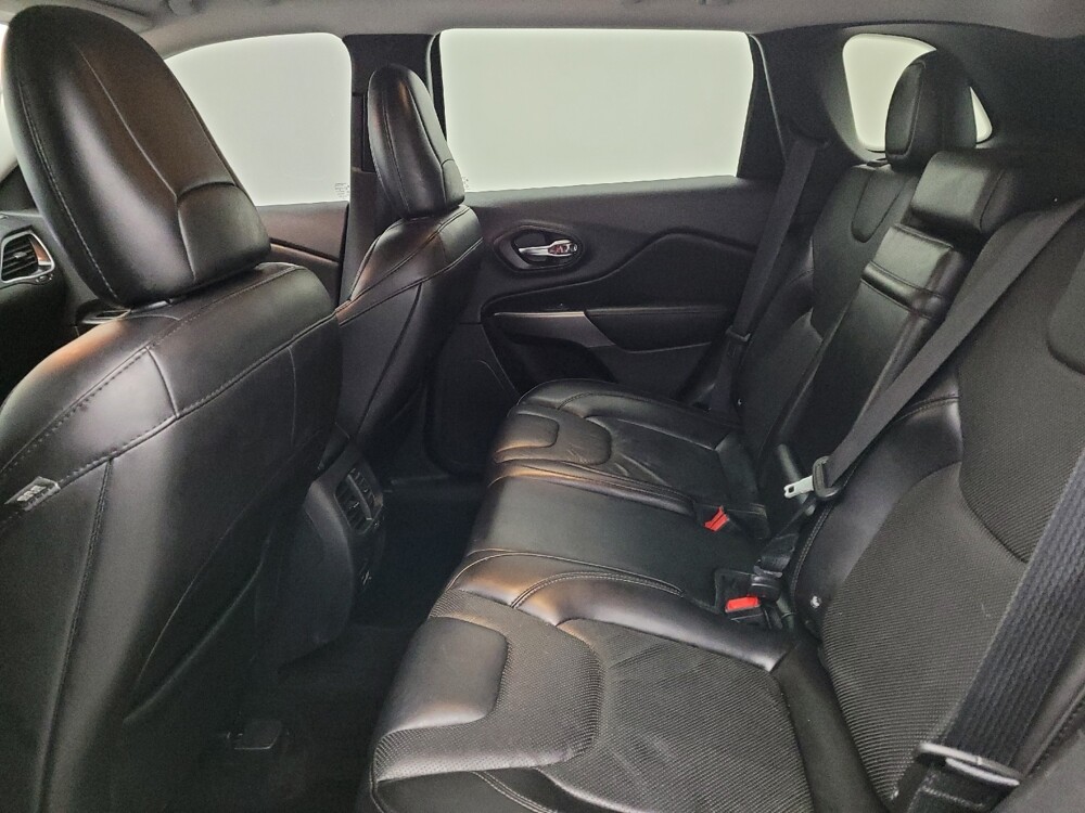 2019 Jeep Cherokee in Louisville, KY 40258 - 18087003 18