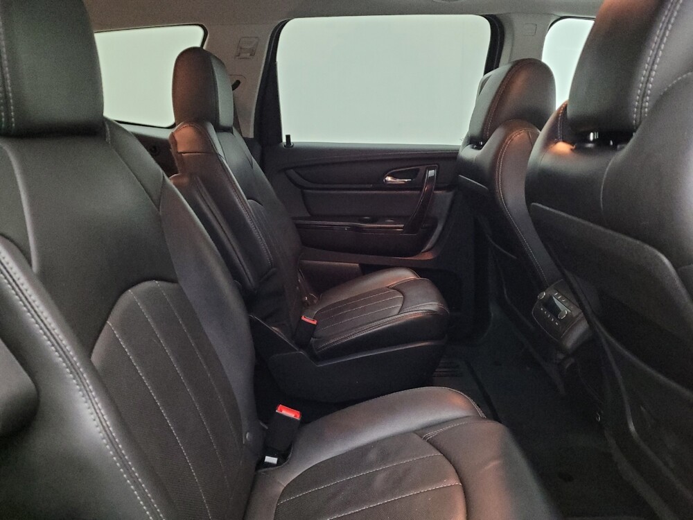 2017 Chevrolet Traverse in Louisville, KY 40258 - 18087005 19